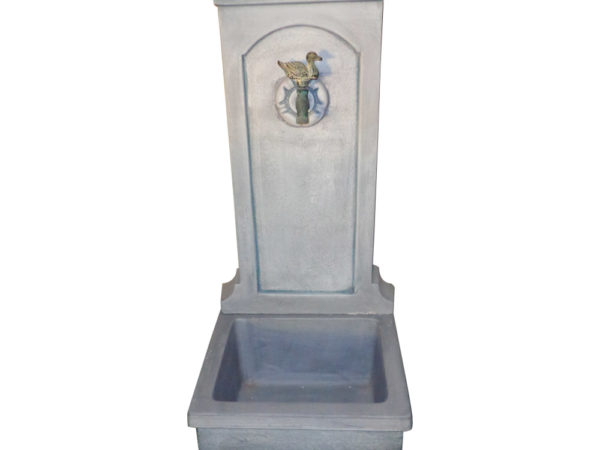 fontaine murale en gris fontaine de jardin murale en grc